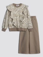 Костюм для девочки на осень