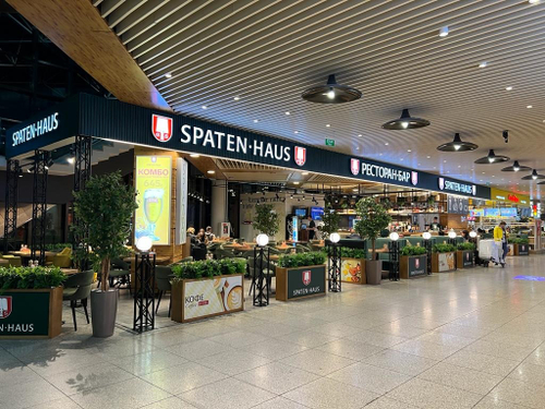 Озеленение ресторана в аэропорту Сочи