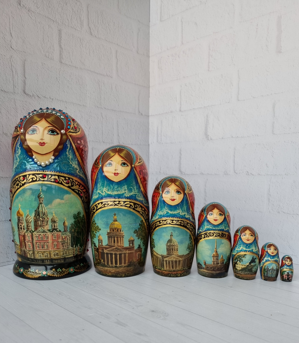 Матрешка "Санкт-Петербург" 7 мест
