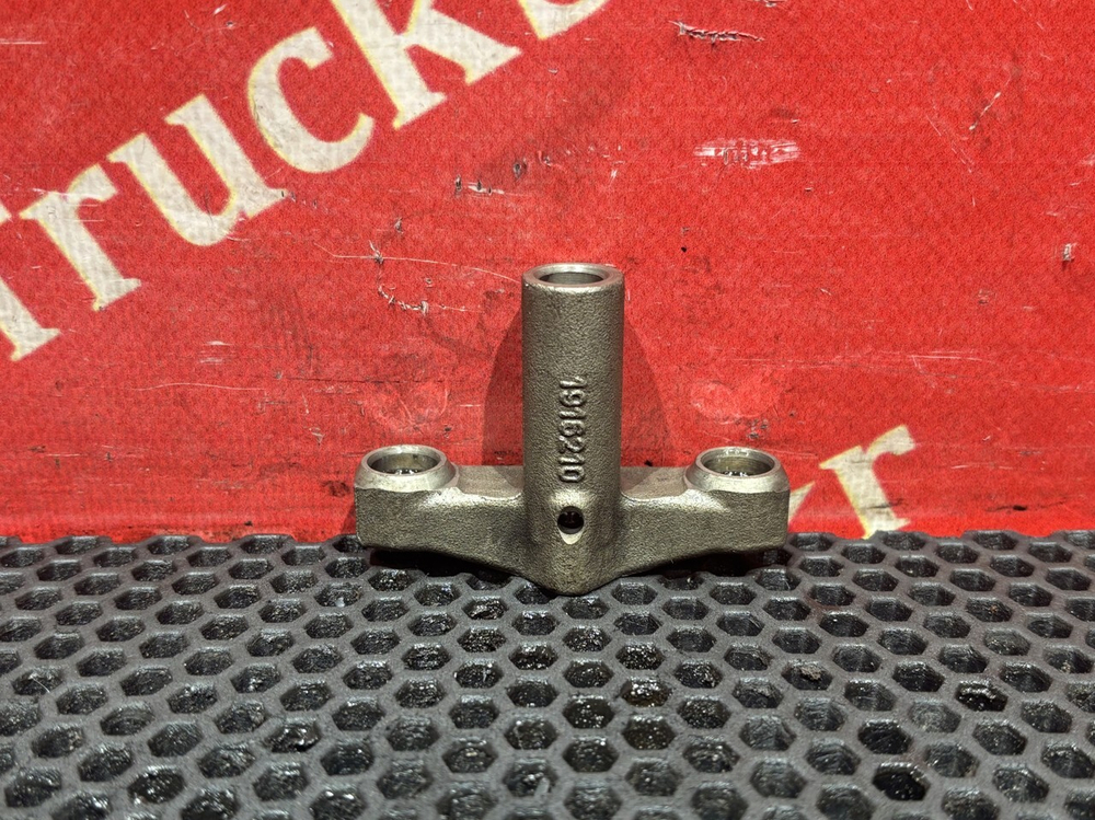 Коромысло клапана 2021г.