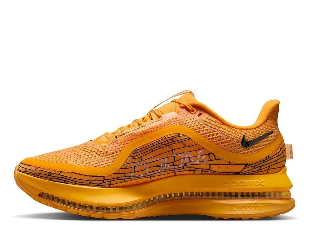 Кроссовки для бега мужские Nike PegasusPremium Modern Mayfly M Медово-Черные