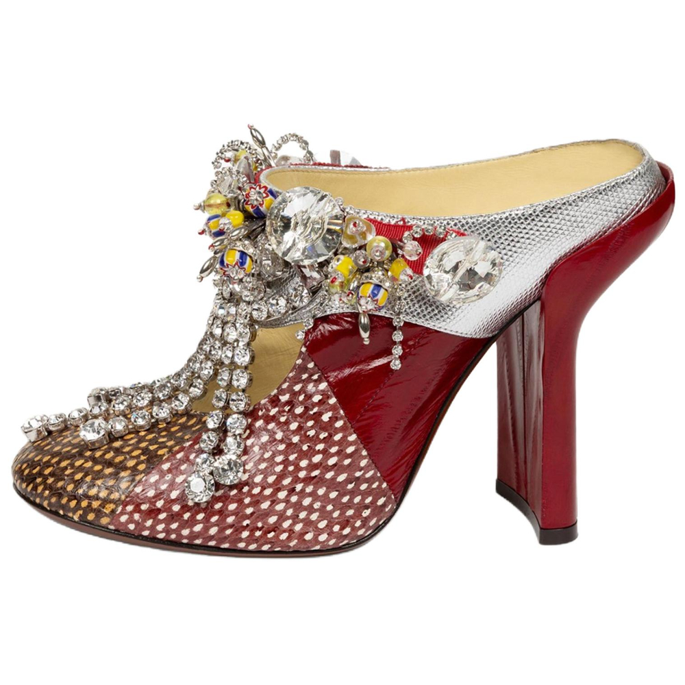 DRIES VAN NOTEN Closed Toe Slippers Women"s Burgundy