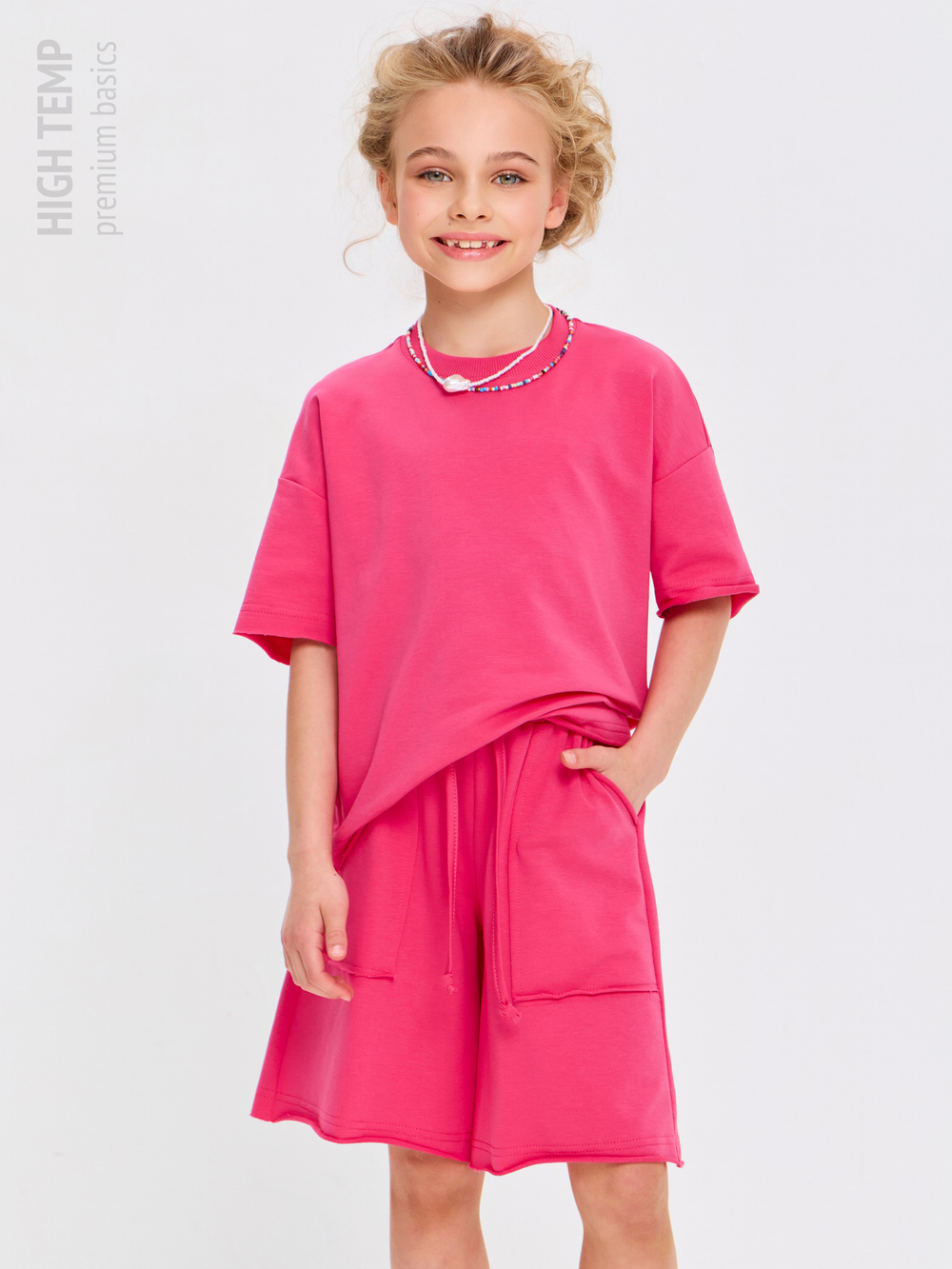 Костюм оверсайз с футболкой и шортами