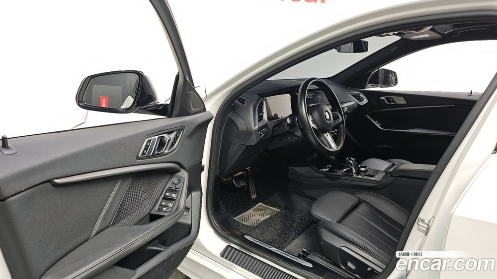 BMW 1 Series (F40) 120i M Sports (11.2021)