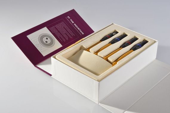 Кабель межблочный аналоговый XLR Van den Hul 3T The Mountain Hybrid. Длина 1 метр