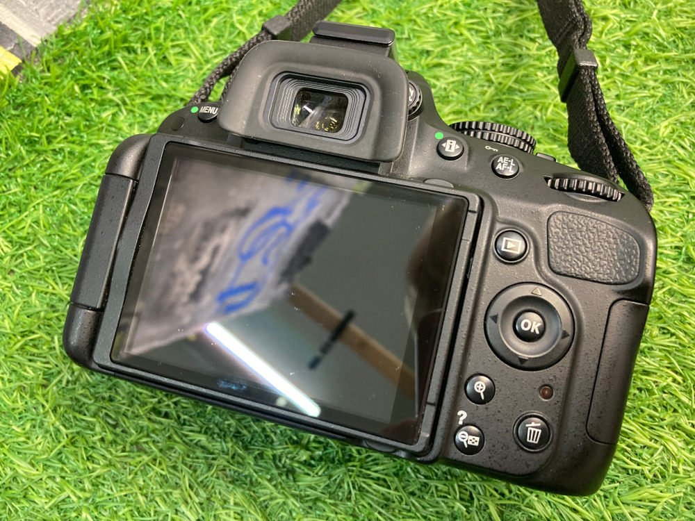 Nikon D5100 Kit AF-S DX 18-55mm 2.500 кадров