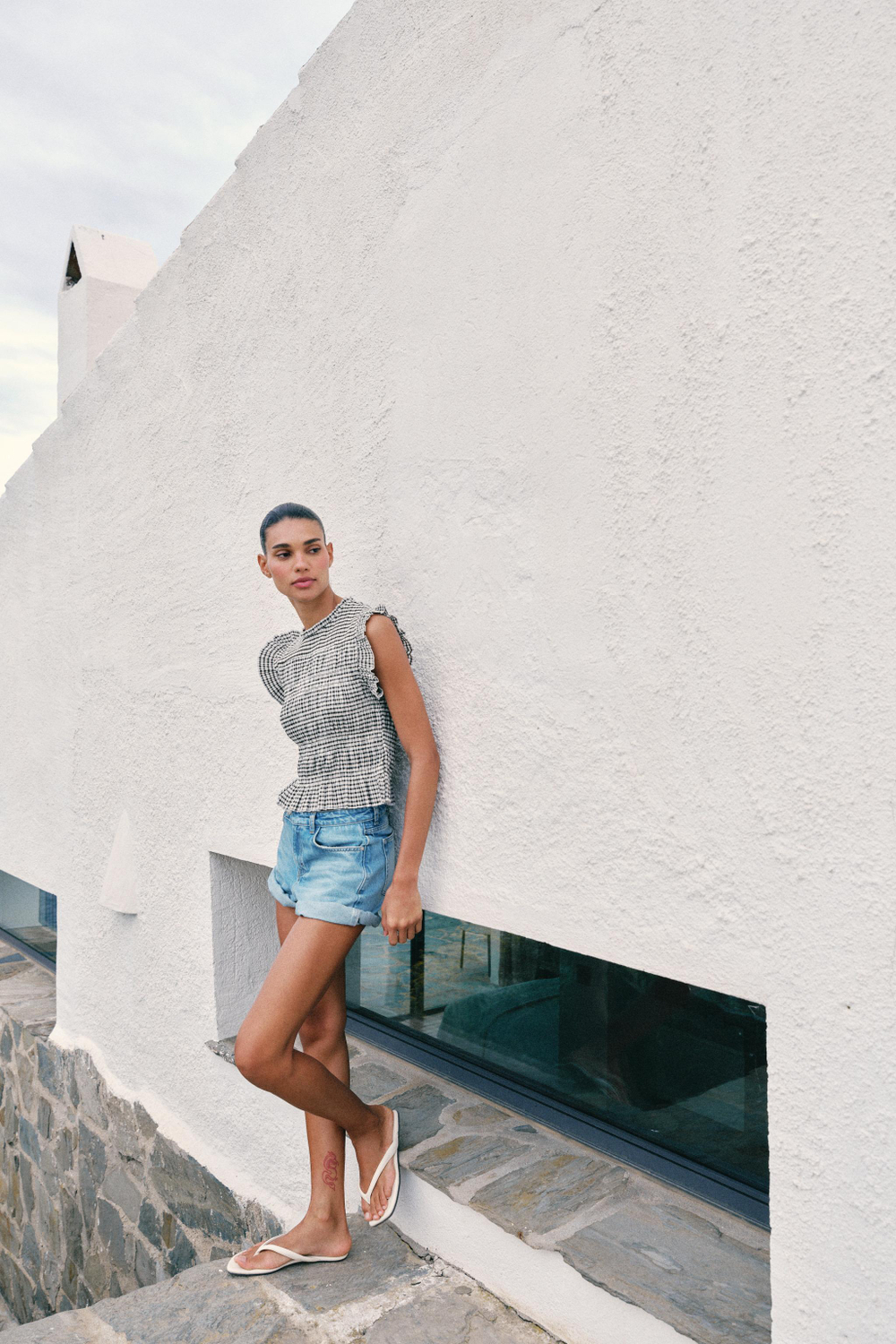 ZARA ТОП В КЛЕТКУ ВИШИ С ЭФФЕКТОМ ЖАТКИ, КОРИЧНЕВЫЙ/ЭКРЮ