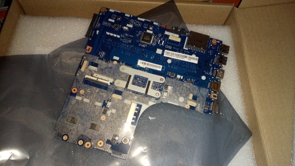 Материнская плата для ноутбука Lenovo B50-30 NOK N3540 1G NFP1000 (5B20G90151), оригинал