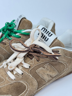 Кроссовки New Balance x Miu Miu 530 SL suede sneakers