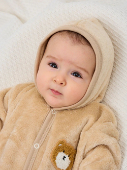 Комбинезон для малышей. Комбинезон для новорожденных