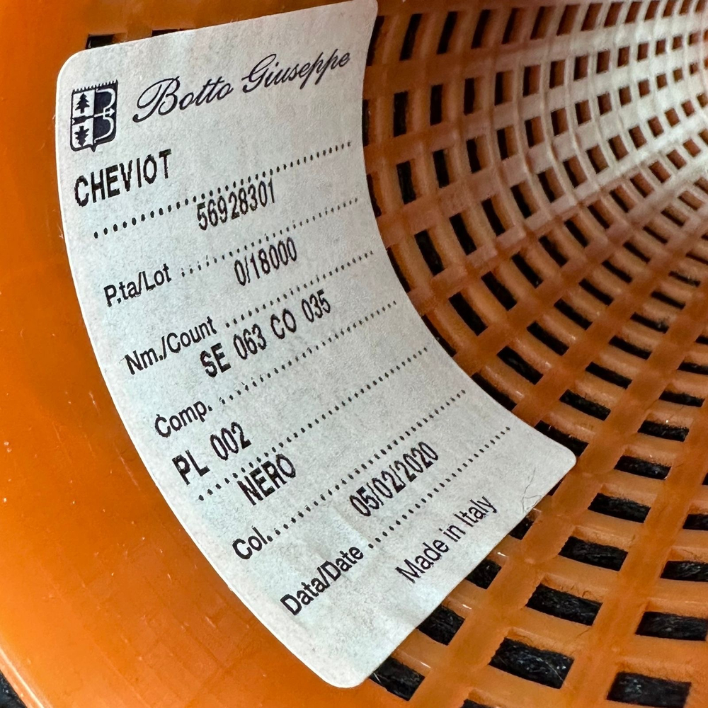 CHEVIOT - Botto Giuseppe; 63% шелк, 35% хлопок, 2% п/а; 1800м/100гр, 0/18000; col. NERO, цвет: черный с разноцветными включениями