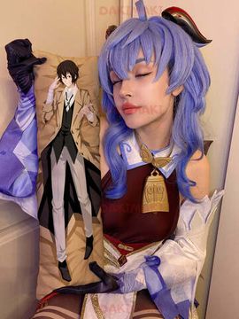 Мини дакимакура Дазай Осаму из Великий из бродячих псов арт. M0282, 60х20 см