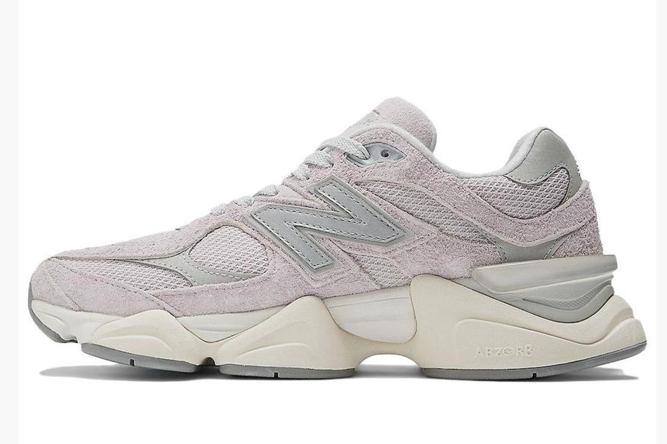 New Balance 9060 "December Sky"