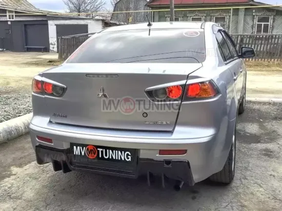 Накладка на задний бампер var.2 в стиле Evo для Mitsubishi Lancer 10
