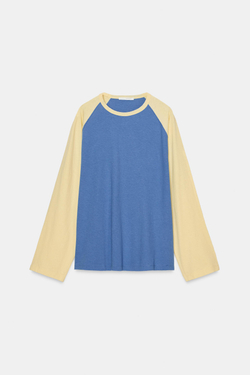 ZARA ФУТБОЛКА С ДЛИННЫМИ РУКАВАМИ И КОНТРАСТНЫМИ ЭЛЕМЕНТАМИ, ЭКРЮ/СИНИЙ