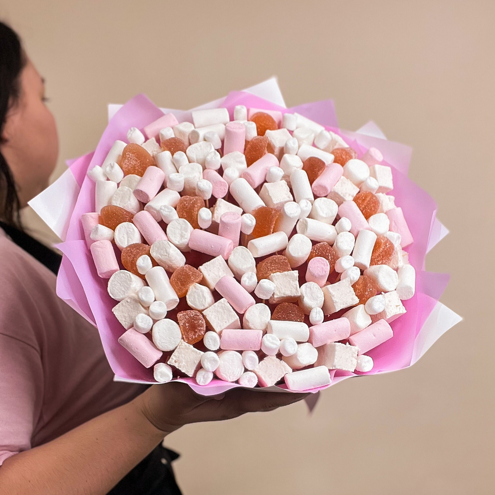 Сладкий букет из мармелада, пастилы и маршмеллоу