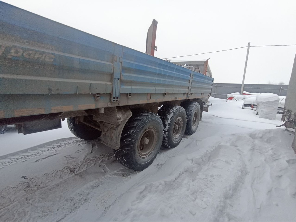 УралСпецТранс 94651* Полуприцеп бортовой_не актуально 946518-A1-03