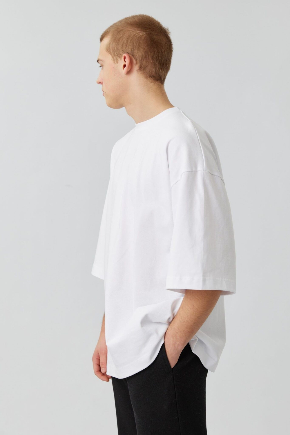 Огромная футболка из белого хлопка