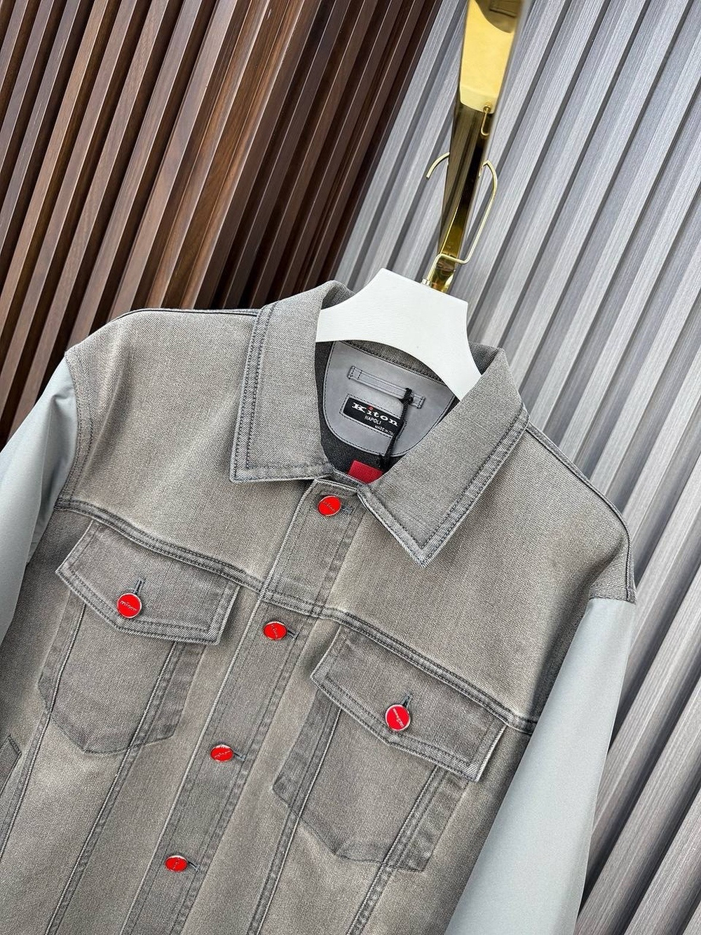 Джинсовка Kiton