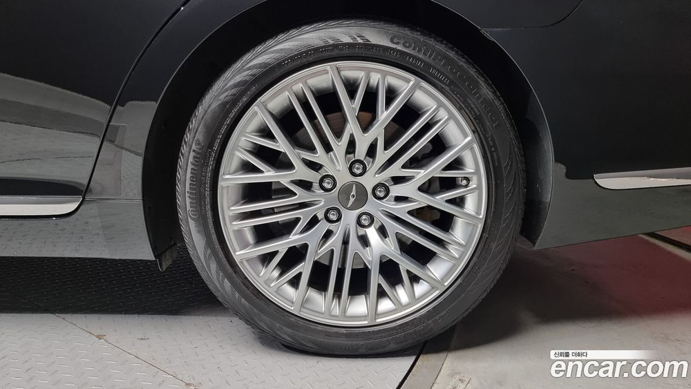 Genesis G90 3.8 AWD (03.2021)