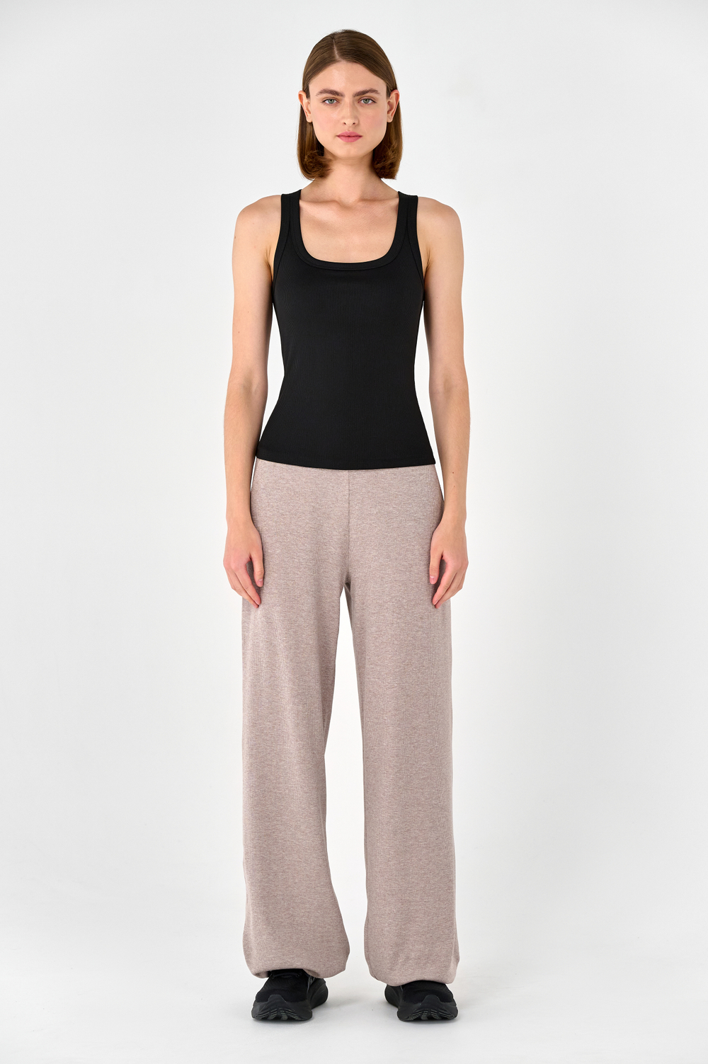 Брюки хлопковые широкие с манжетами с карманами