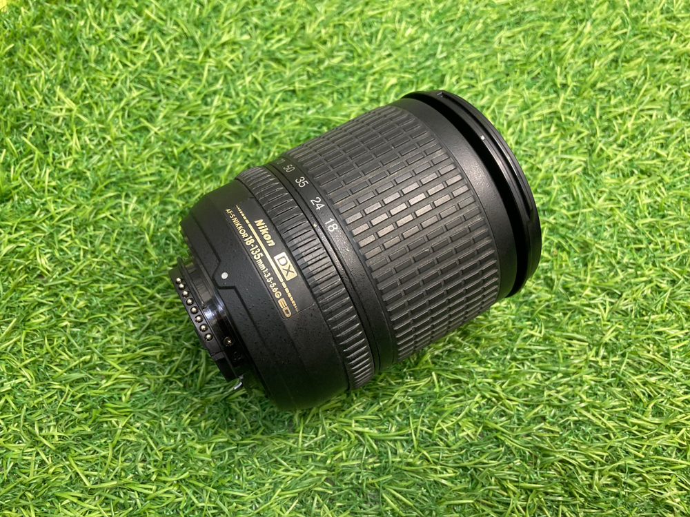 Nikon 18-135mm 3.5-5.6 ED-IF AF-S DX