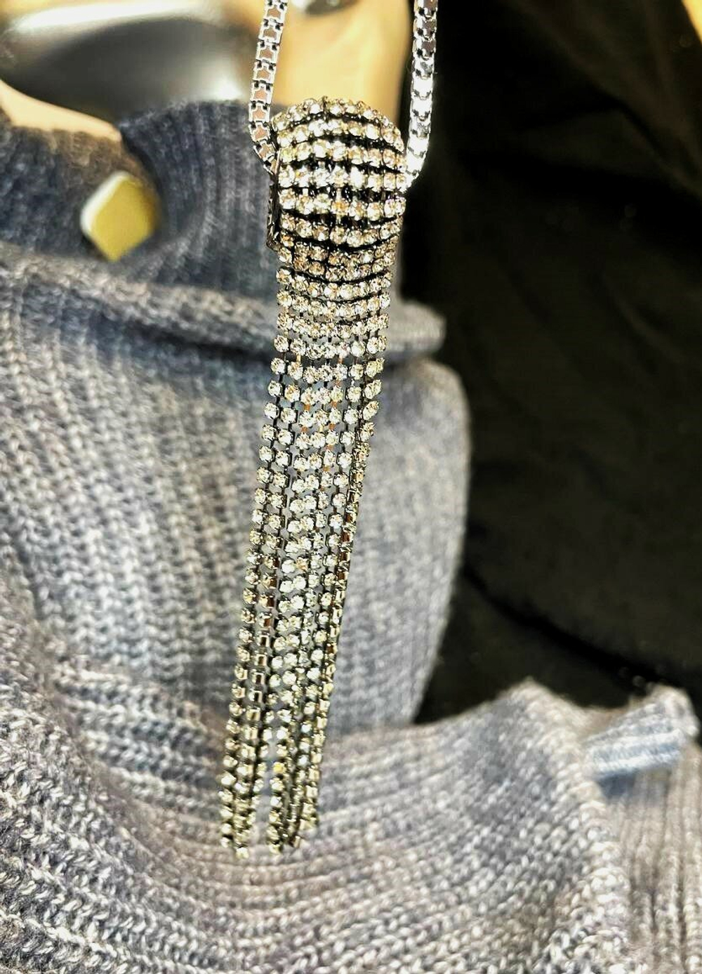 Кулон. Подвеска со стразами "Лучезарный узел" Цвет серебро