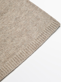 Massimo Dutti Шапка бини из тонкого трикотажа, песочный