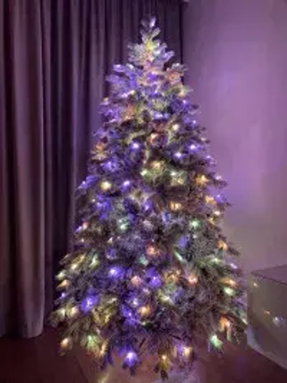 Искусственная елка Аляска заснеженная 300 см., 804 мульти.теплых белых LED ламп, литая+пвх, ЕлкиТорг (195300)