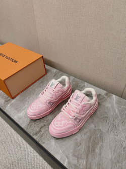 Louis Vuitton Trainer (4 colors)