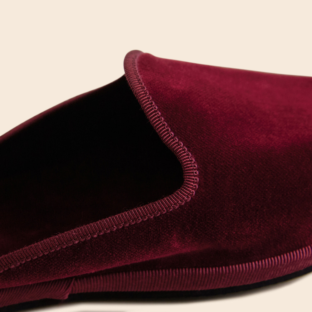 Тапочки открытые Voyage Burgundy (41)