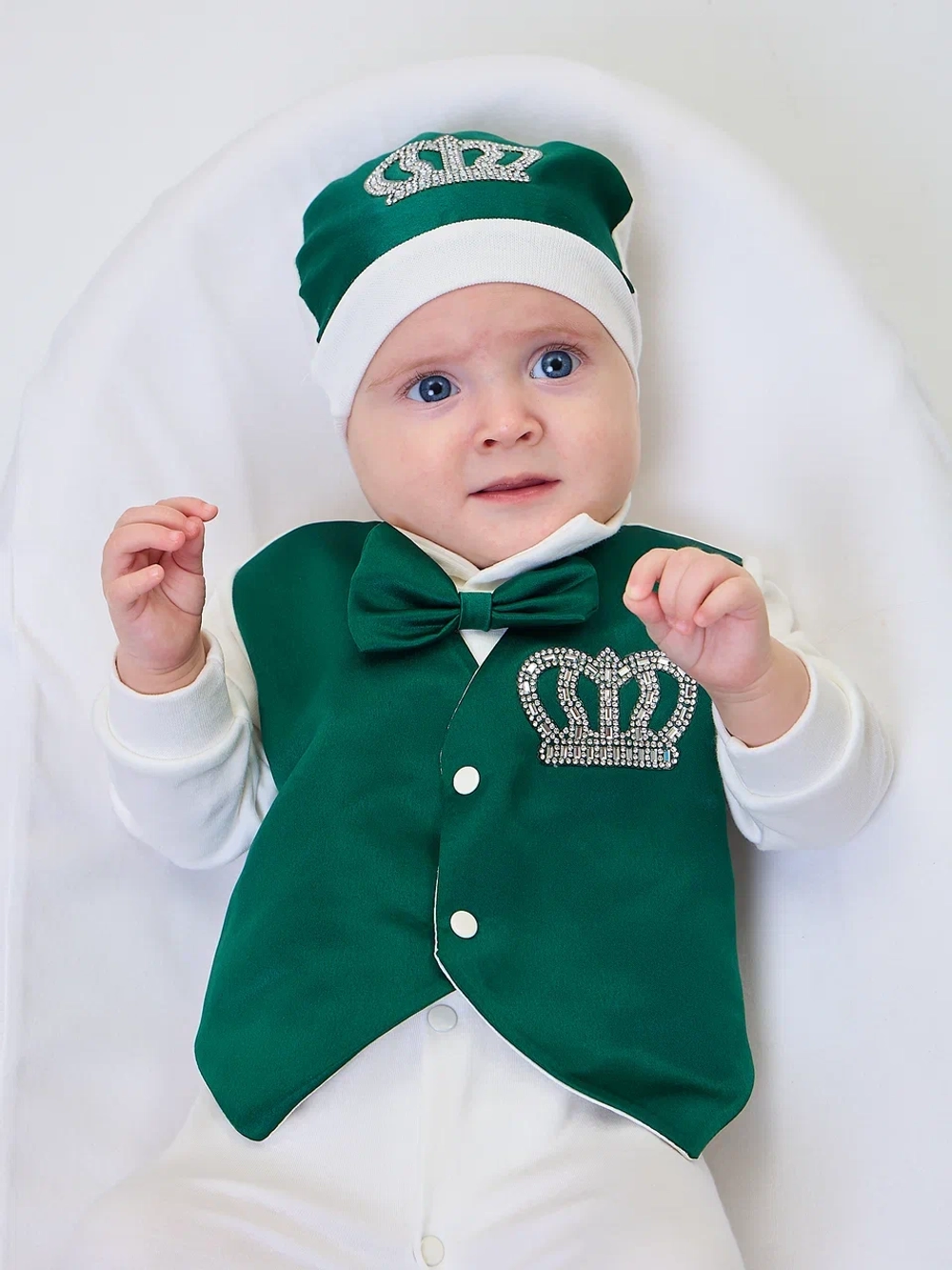 Конверт на выписку новорожденного