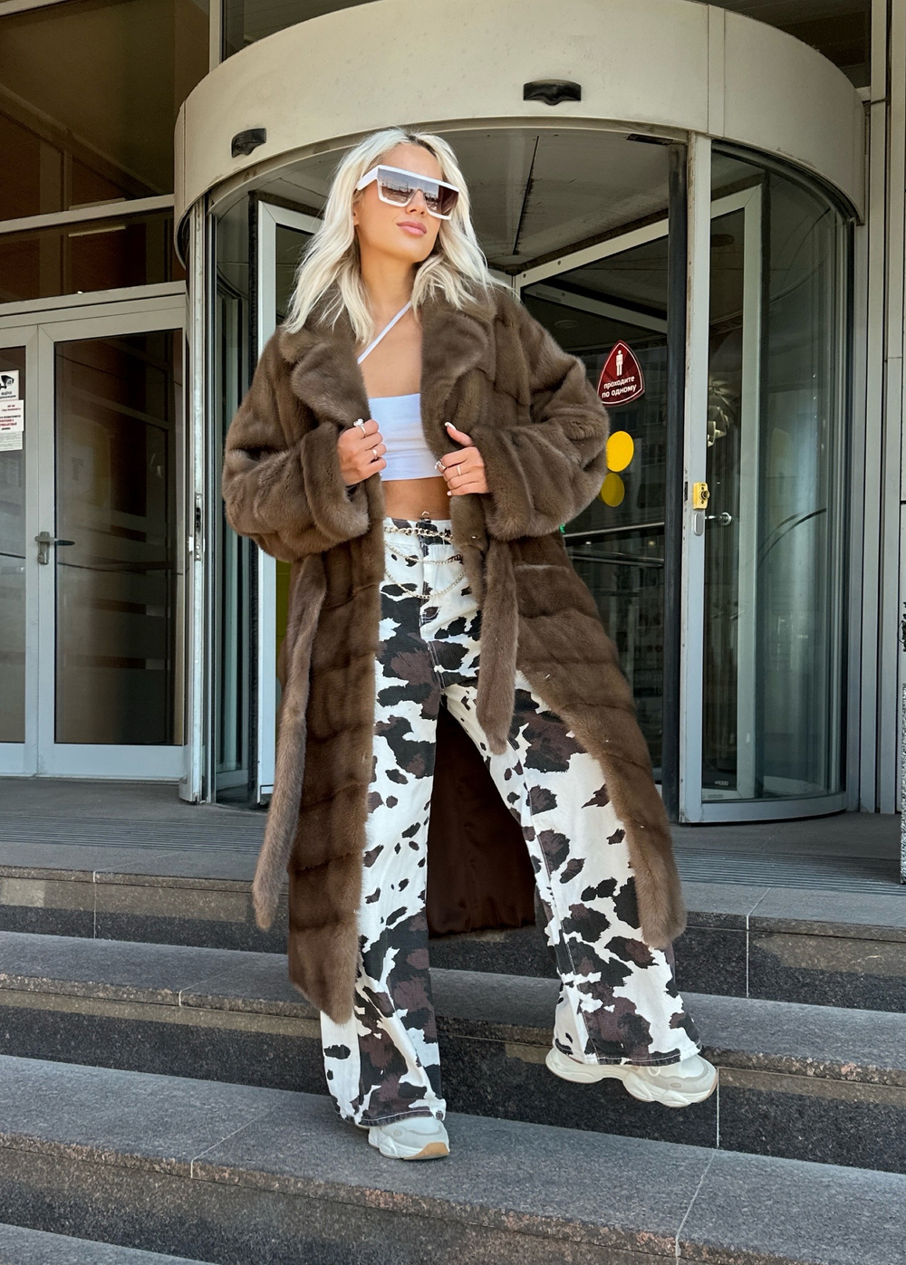 Шуба из европейской норки в цвете «Соболь» 115см