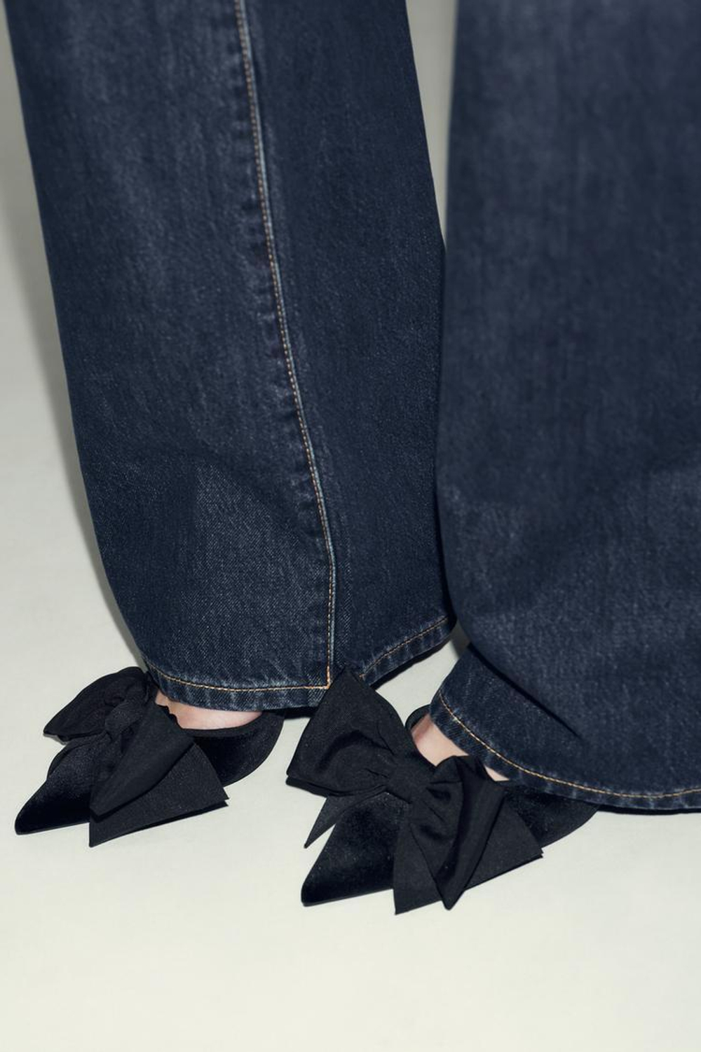 ZARA БАРХАТНЫЕ ТУФЛИ-МЮЛИ С БАНТОМ, ЧЕРНЫЙ