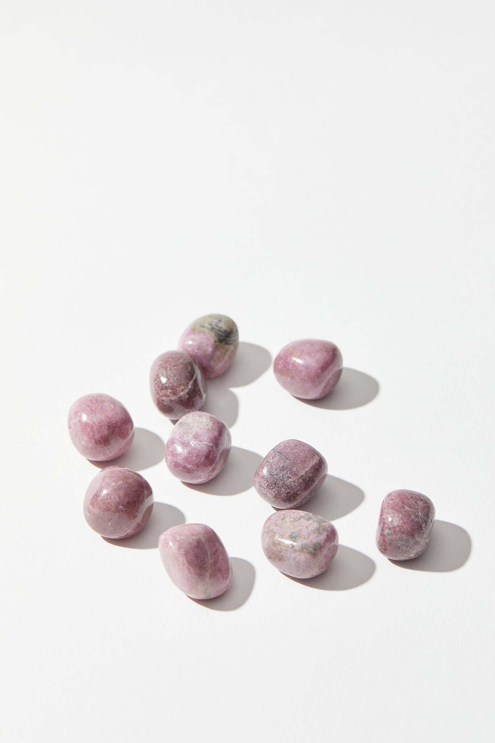 Родонит галтовка