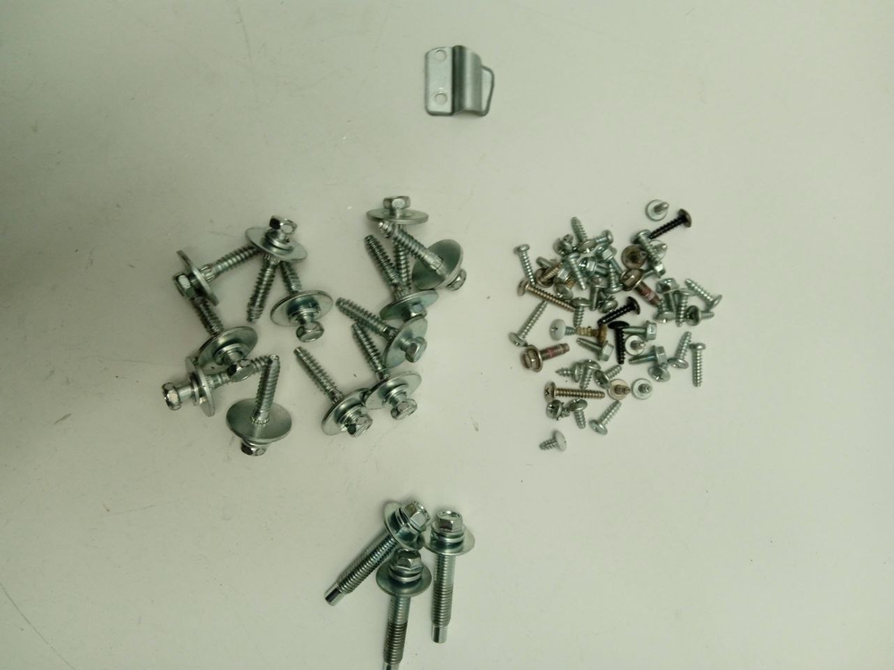 WLG20240OE кт2 Набор крепежа для стиральной машины Bosch Maxx5 б/у