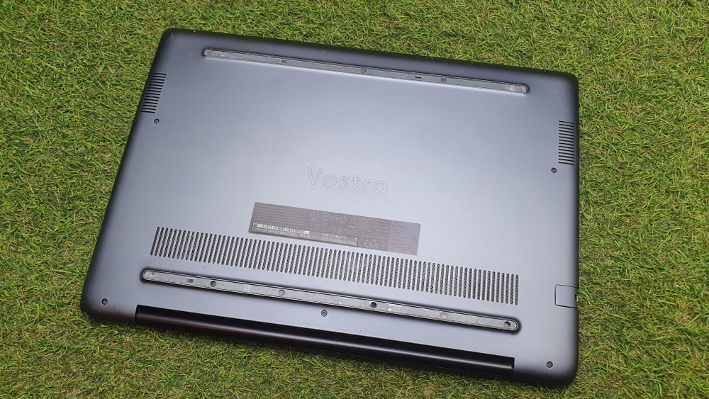 Ноутбук Dell i5-8/16Gb/MX 130 2Gb/FHD