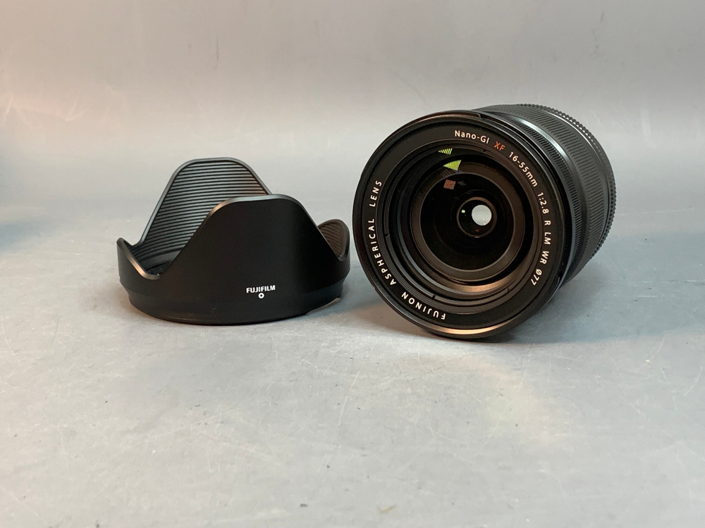 Fujifilm XF 16-55mm f/2.8 R LM WR царапина