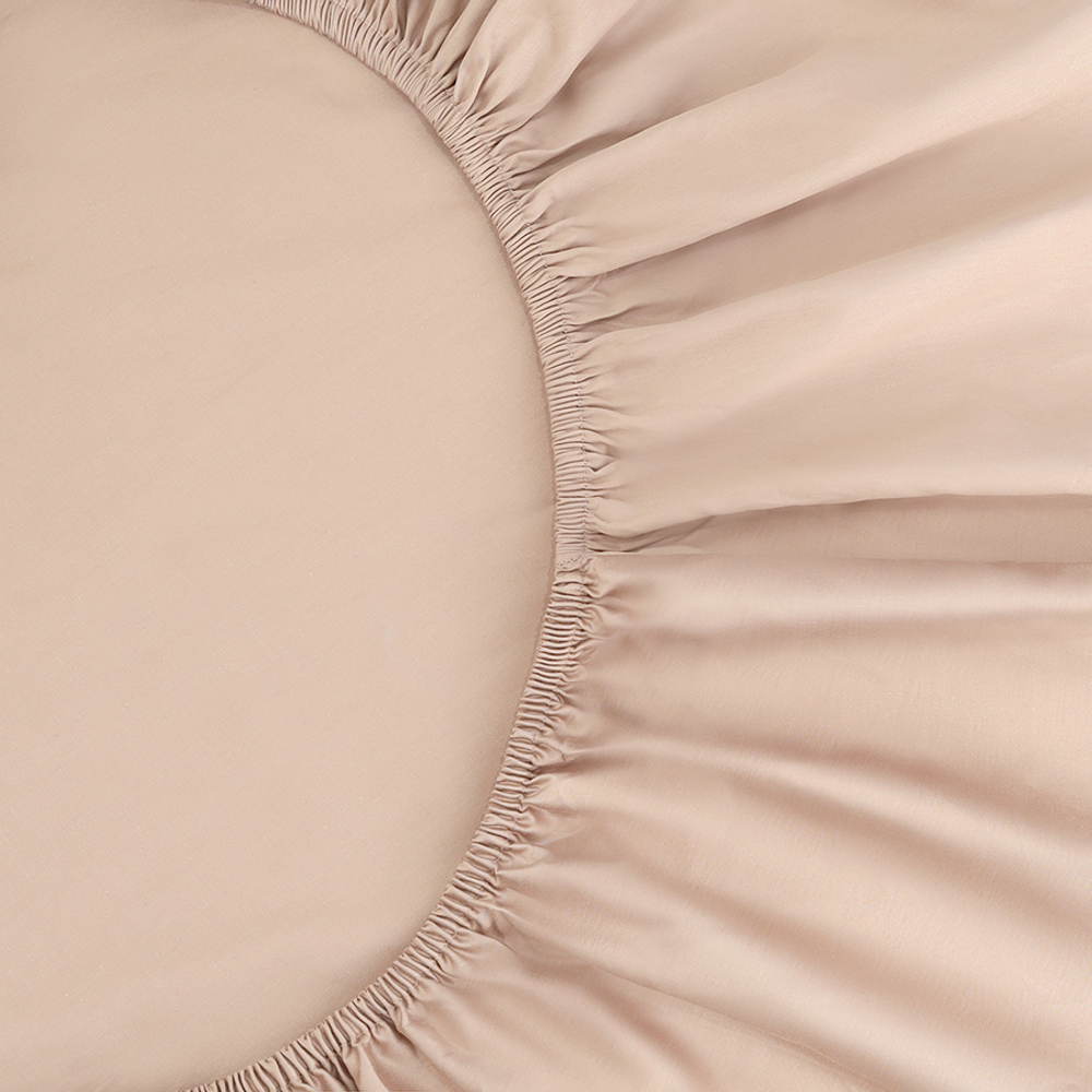 Простыня на резинке из премиального сатина бежевого цвета из коллекции essential, 200х200х30 см