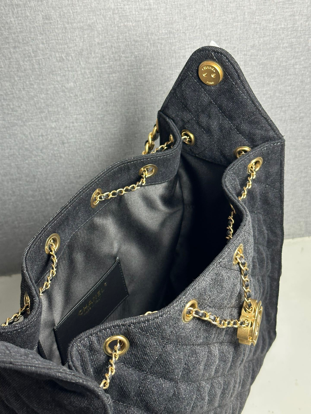 Chanel 25 Medium Handbag 40 cm