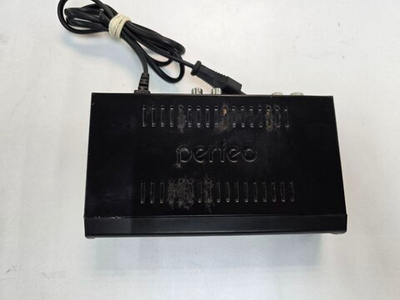 ТВ приставка perfeo с пультом и тюльпанами