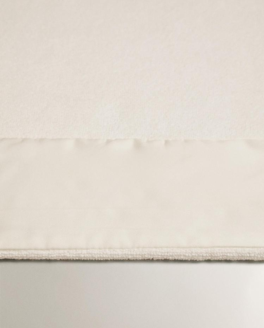 ZARA HOME КОВРИК ДЛЯ ВАННОЙ С ОКАНТОВКОЙ, ЖЕЛТОВАТО-БЕЛЫЙ