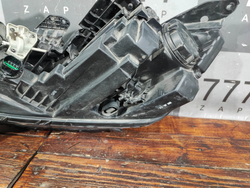 Фара правая LED Kia Carnival 4 (KA4) 20-нв Б/У Оригинал 92102R0000