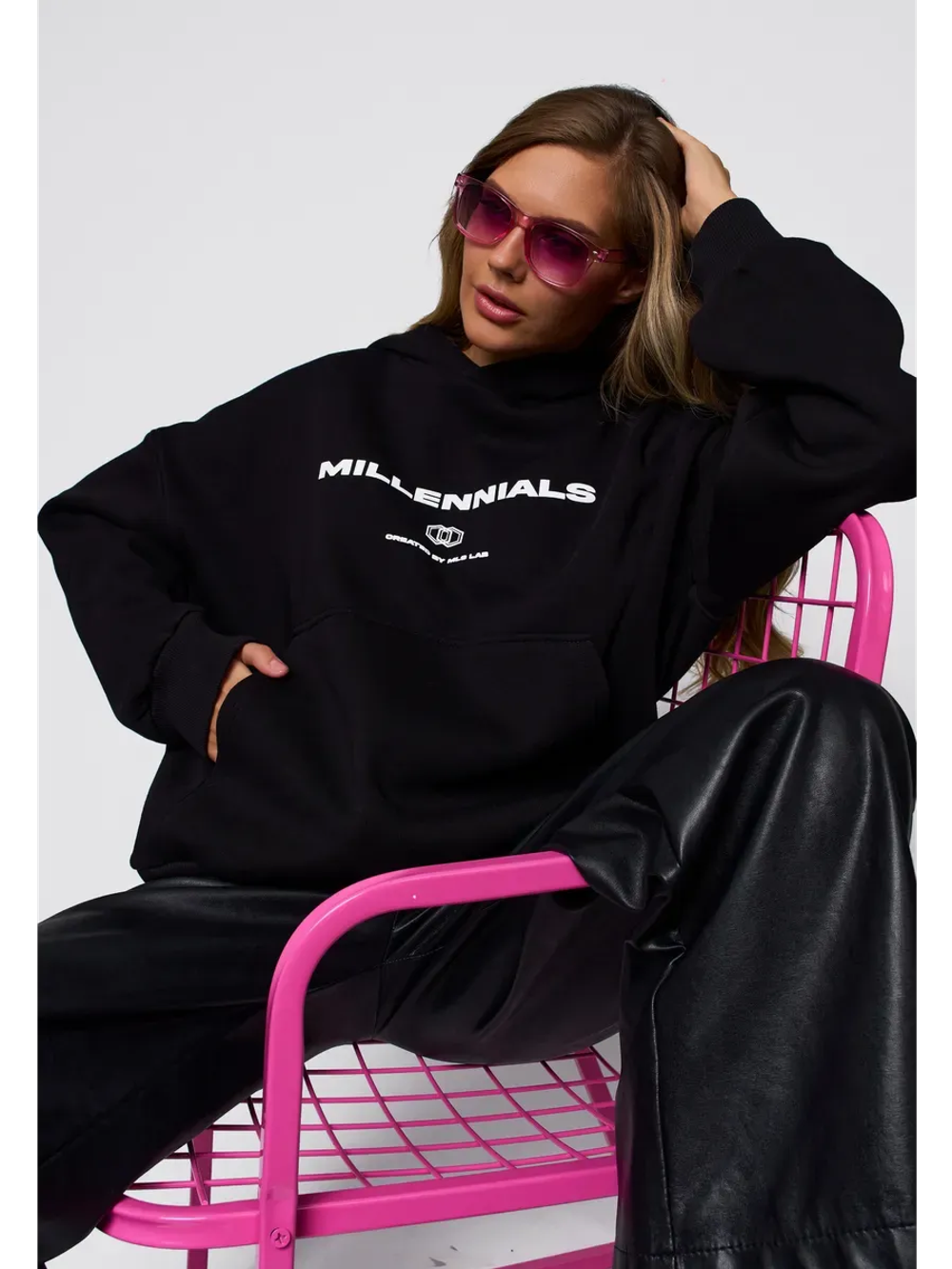 Худи MILLENNIALS BLACK