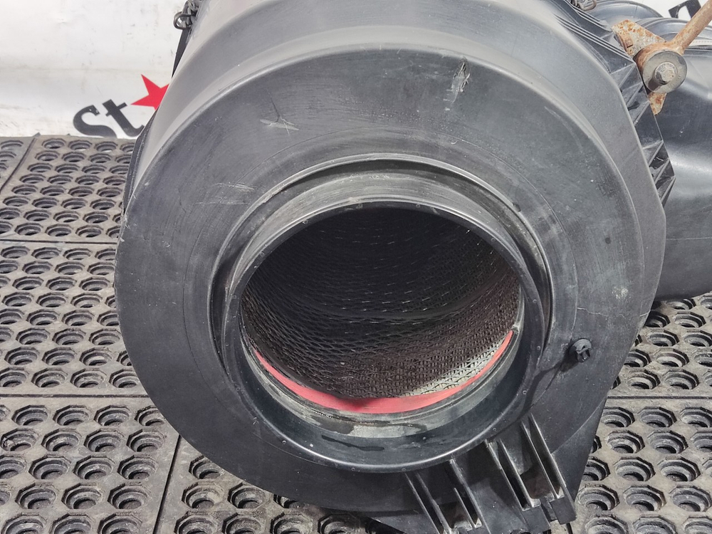 Корпус воздушного фильтра 2017г.