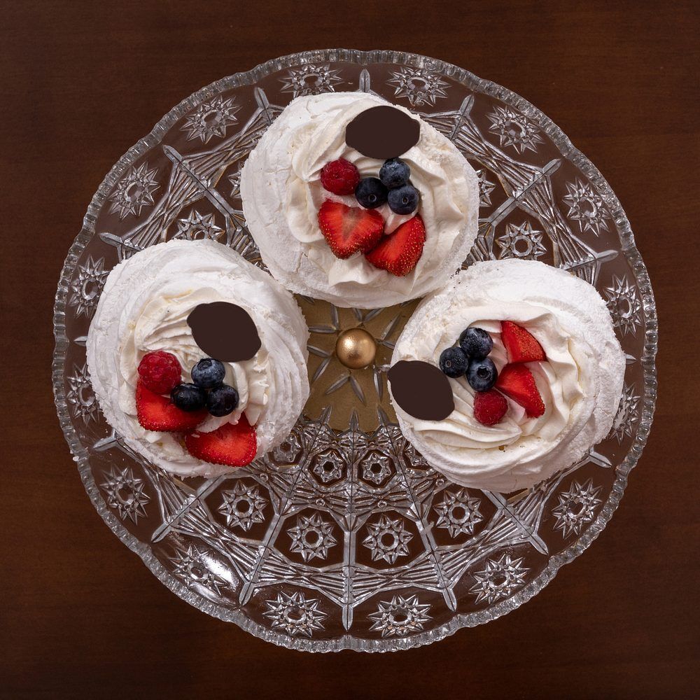 Фруктовница-конфетница Oliva Branch (Олива Бранч) со стеклянной чашей 1257 Бронза