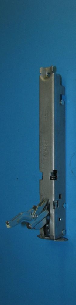 Петля дверки духовки Gorenje (левая/правая)