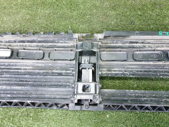 Воздуховод радиатора Mercedes S W223 (2020-н.в.)