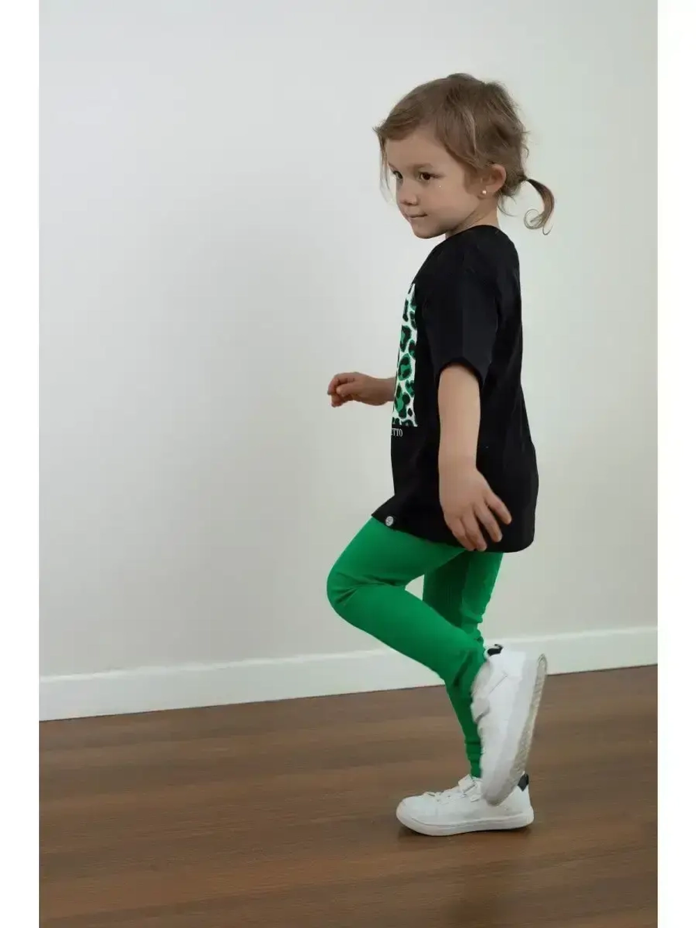 Костюм для девочки на осень