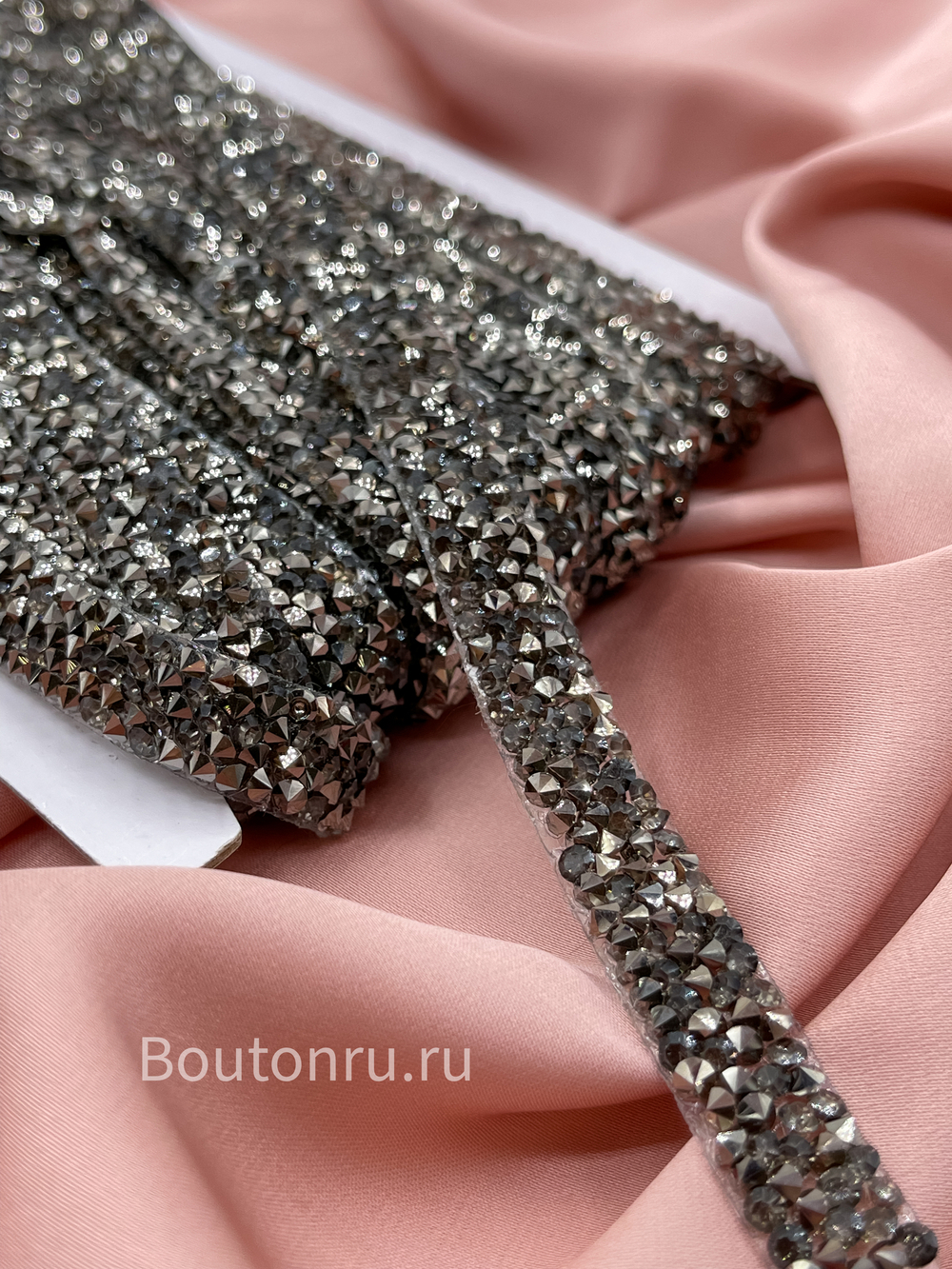 Тесьма термоклеевая серая